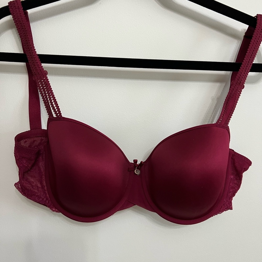 Chantelle Women’s Bra Size 34DD